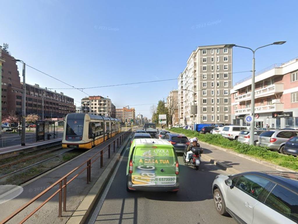 appartamento in vendita a Milano in zona Vigentino