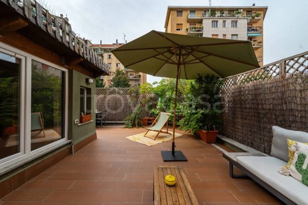 appartamento in vendita a Milano in zona Lorenteggio