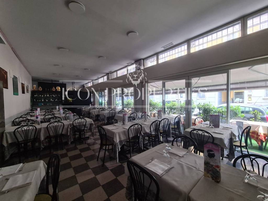 negozio in vendita a Milano in zona Solari
