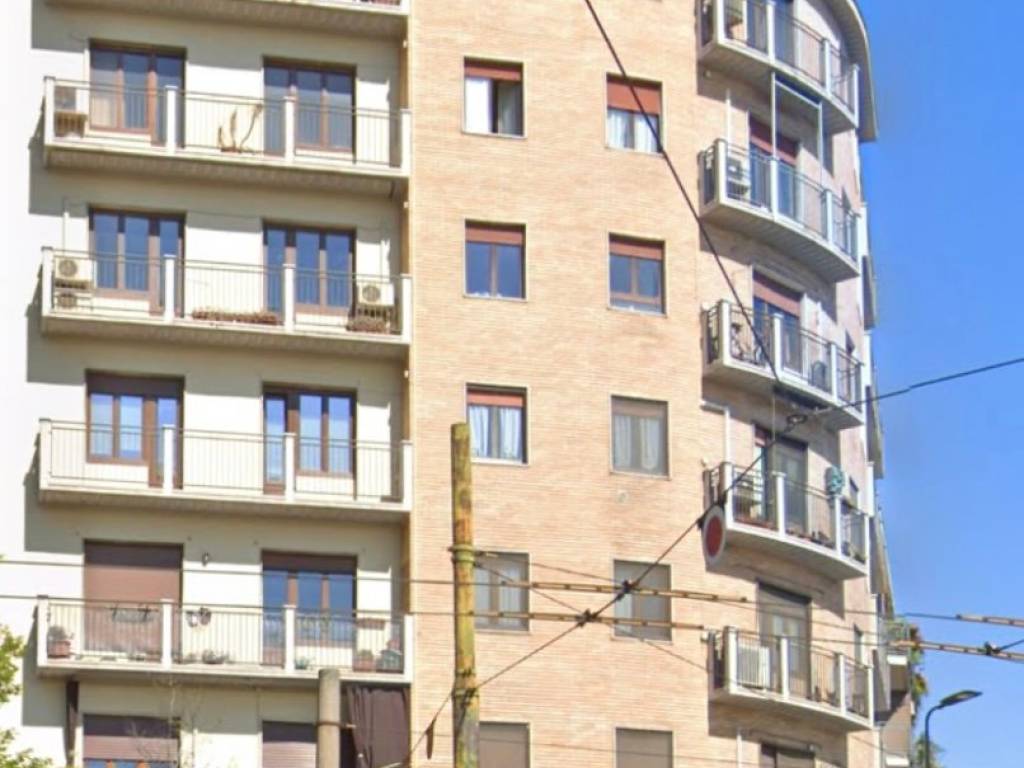appartamento in vendita a Milano in zona Città Studi