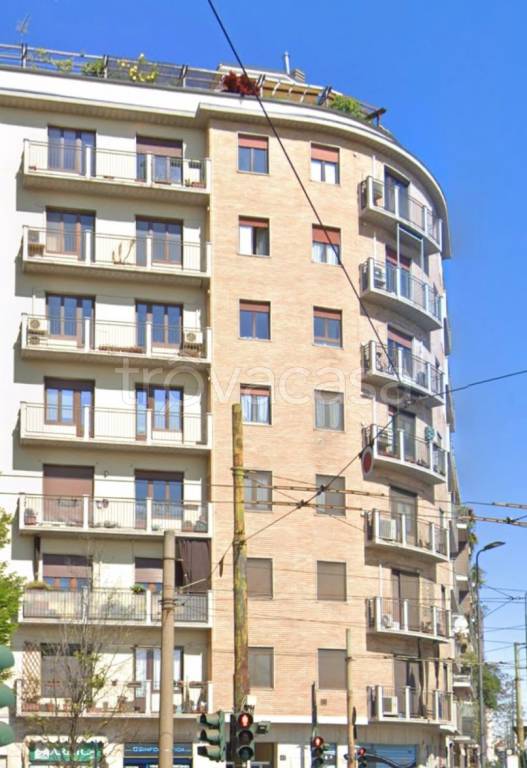appartamento in vendita a Milano in zona Città Studi