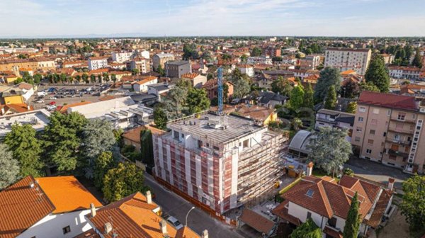 appartamento in vendita a Milano in zona Gallaratese
