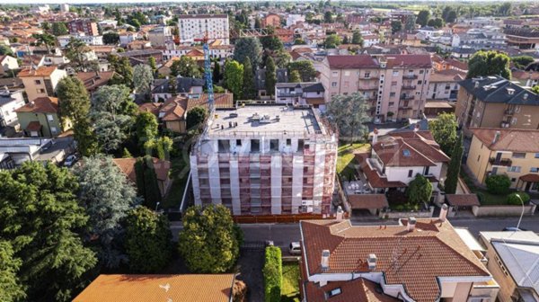 appartamento in vendita a Milano in zona Gallaratese