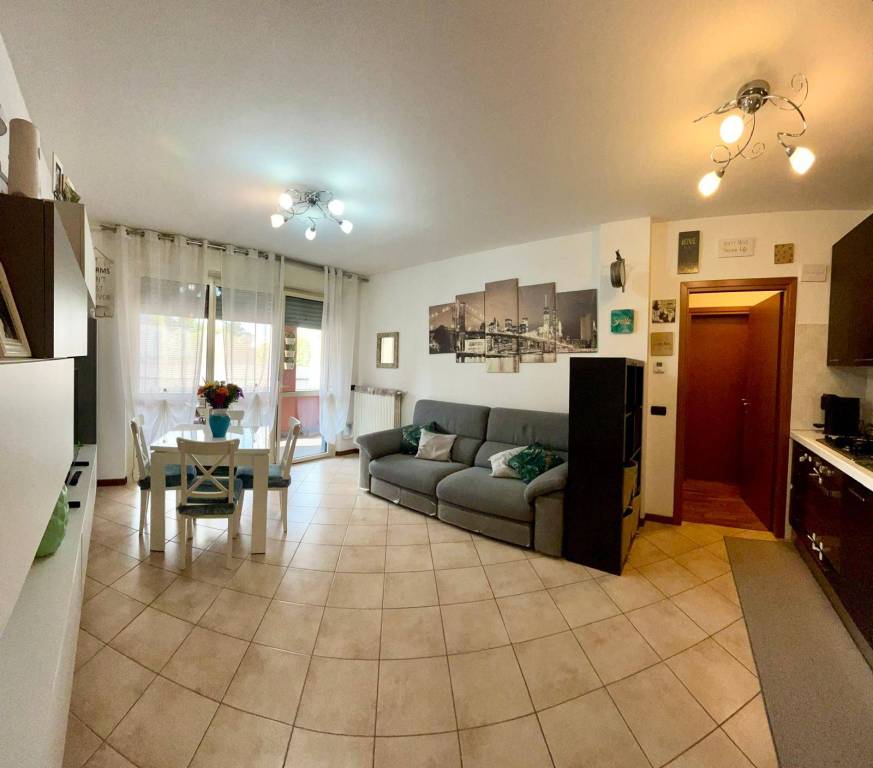 appartamento in vendita a Milano in zona Rogoredo