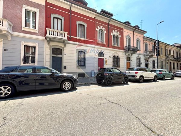 casa indipendente in vendita a Milano in zona Stazione Centrale