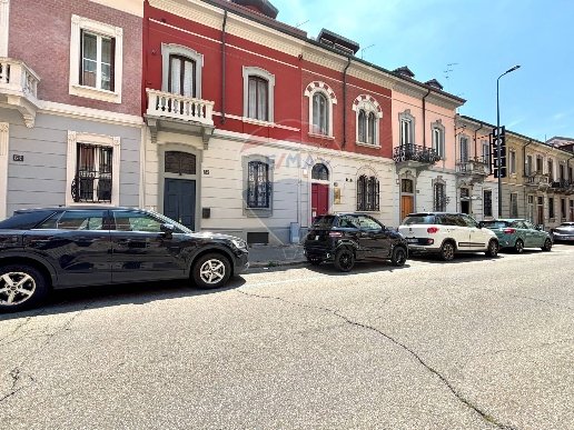 casa indipendente in vendita a Milano in zona Stazione Centrale