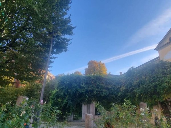 appartamento in vendita a Milano in zona Sant'Ambrogio