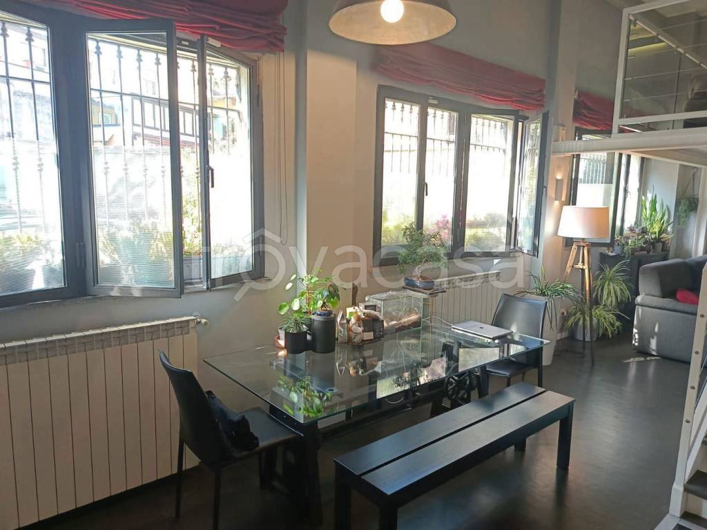 appartamento in vendita a Milano in zona Bocconi