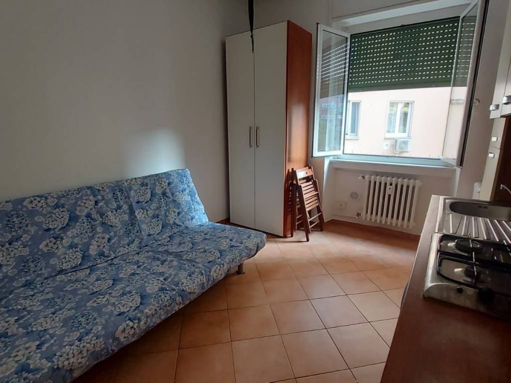 appartamento in vendita a Milano in zona Piazzale Lodi