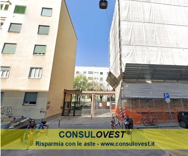 appartamento in vendita a Milano in zona Città Studi