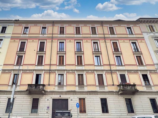 appartamento in vendita a Milano in zona Loreto