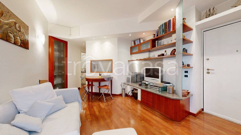 appartamento in vendita a Milano in zona Loreto