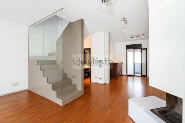 casa indipendente in vendita a Milano in zona Affori