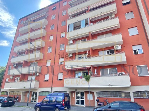 appartamento in vendita a Milano in zona Gallaratese