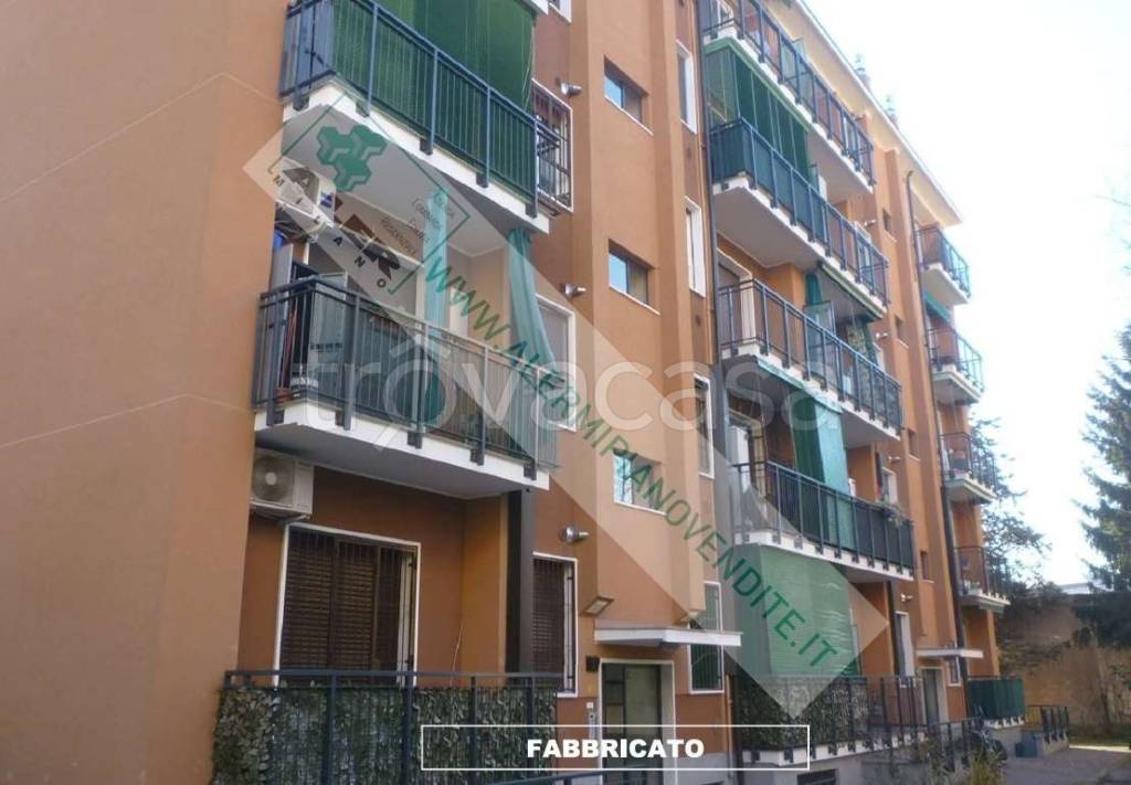 appartamento in vendita a Milano in zona Crescenzago