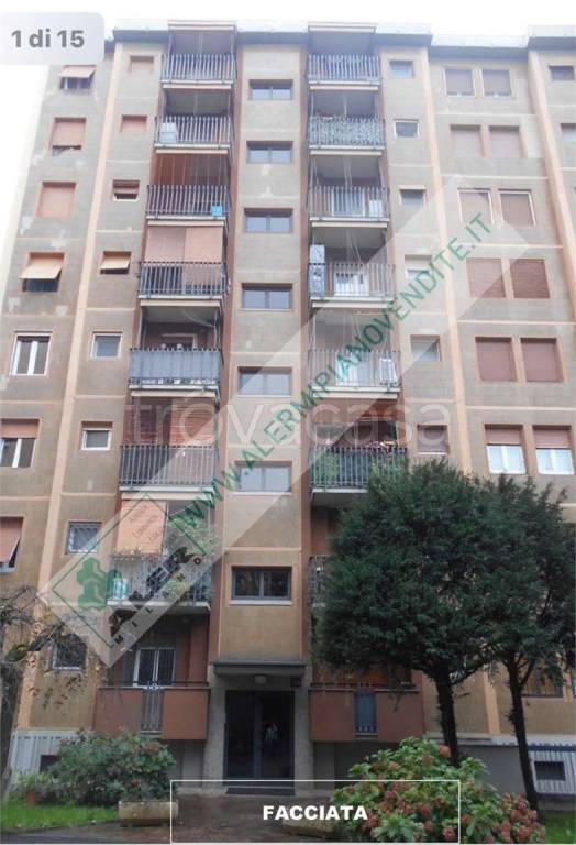 appartamento in vendita a Milano in zona Gallaratese