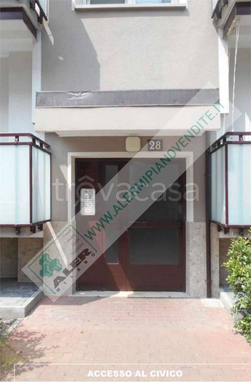 appartamento in vendita a Milano in zona Quarto Oggiaro
