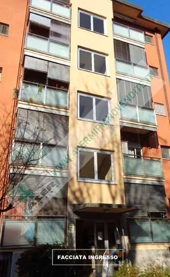 appartamento in vendita a Milano in zona Gallaratese