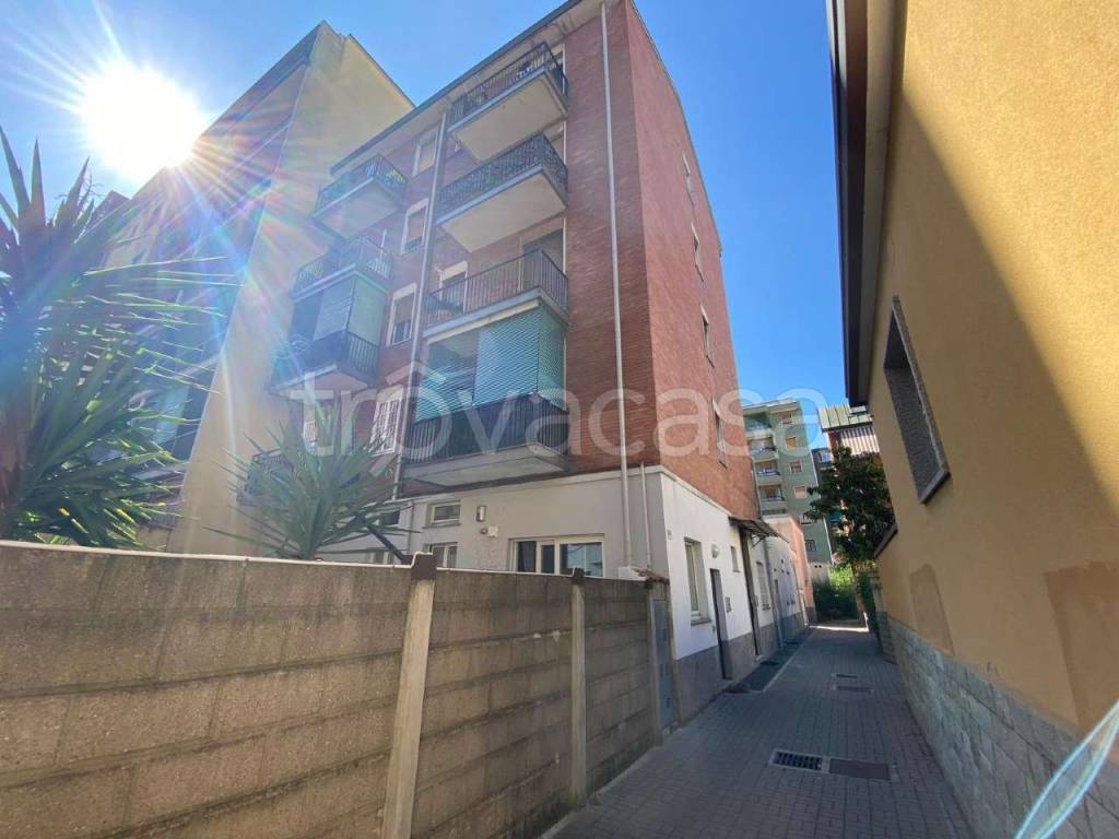 appartamento in vendita a Milano in zona Comasina