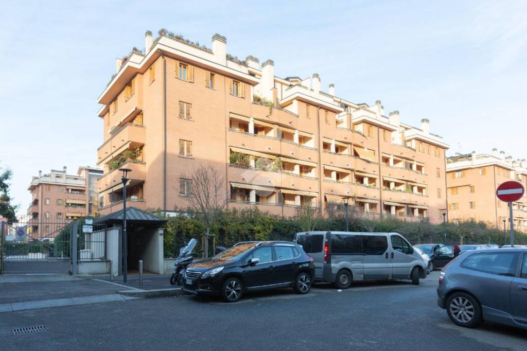 appartamento in vendita a Milano in zona Niguarda