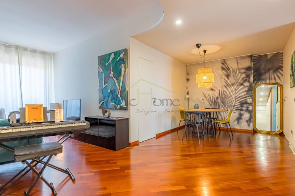 appartamento in vendita a Milano in zona Solari