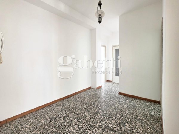 appartamento in vendita a Milano in zona Montalbino