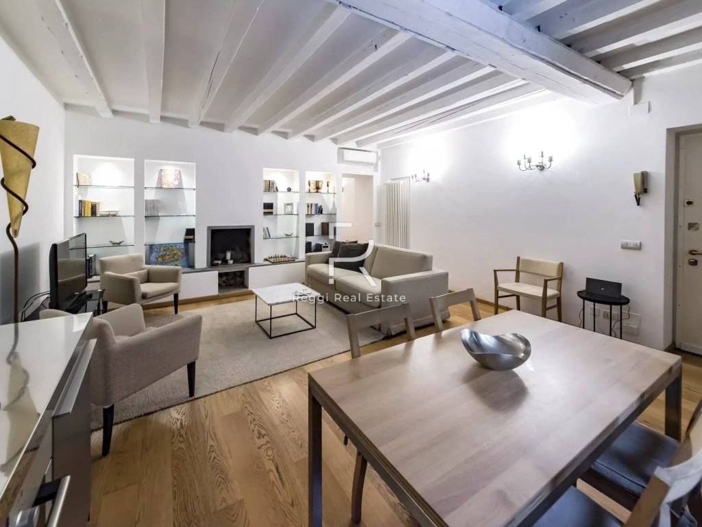 appartamento in vendita a Milano in zona Brera