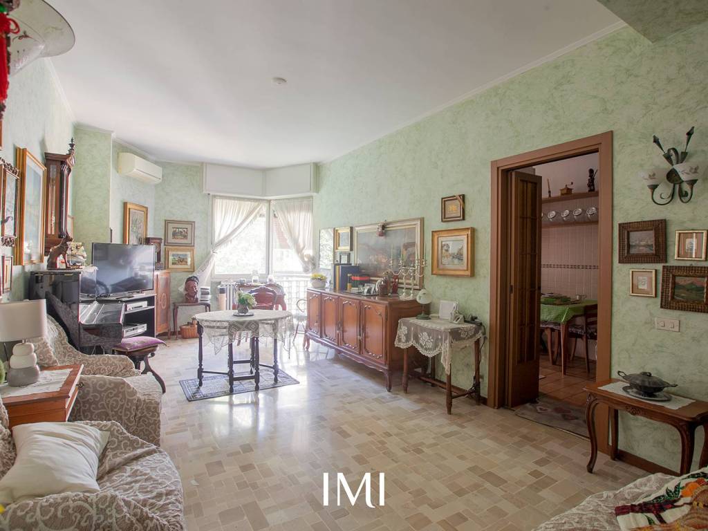 appartamento in vendita a Milano in zona Solari