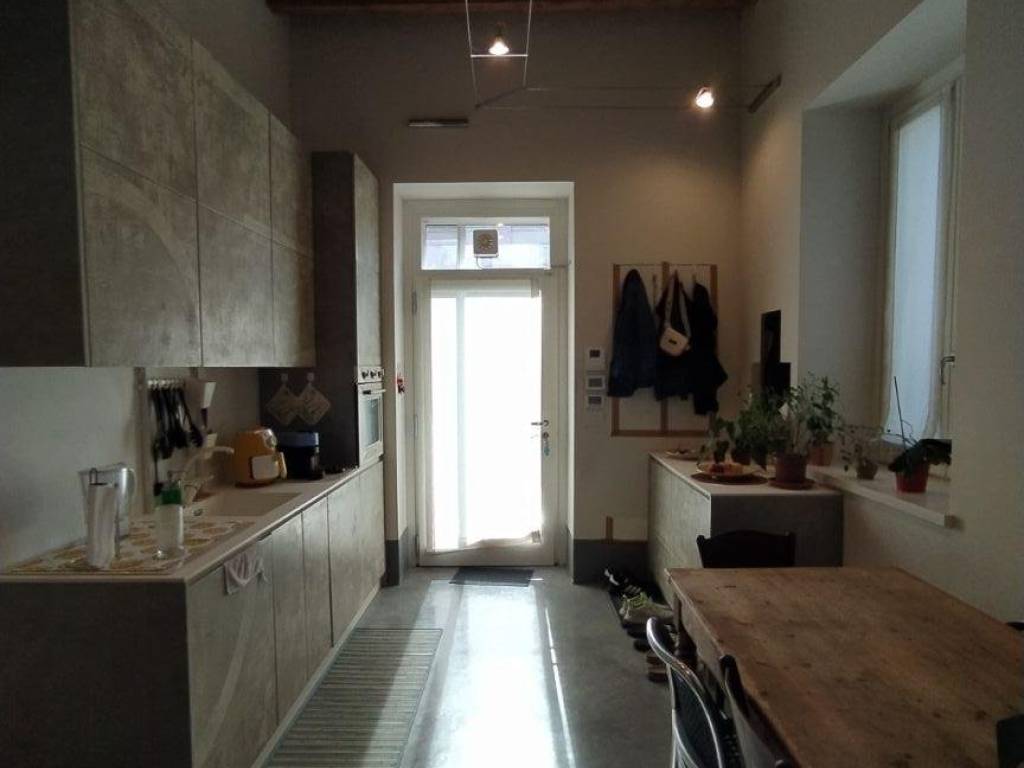 appartamento in vendita a Milano in zona Vigentino