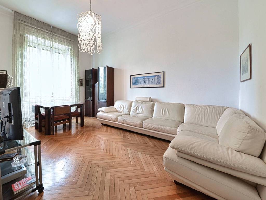appartamento in vendita a Milano in zona Città Studi