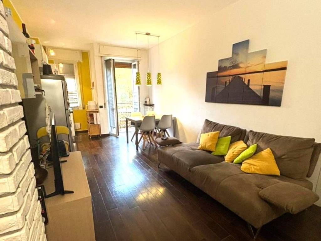 appartamento in vendita a Milano in zona Corvetto