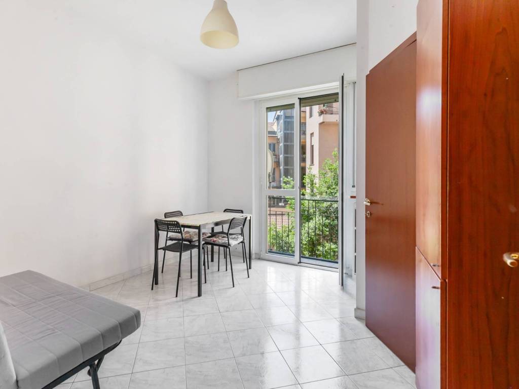 appartamento in vendita a Milano in zona Loreto
