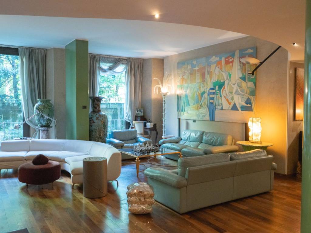 appartamento in vendita a Milano in zona Brera