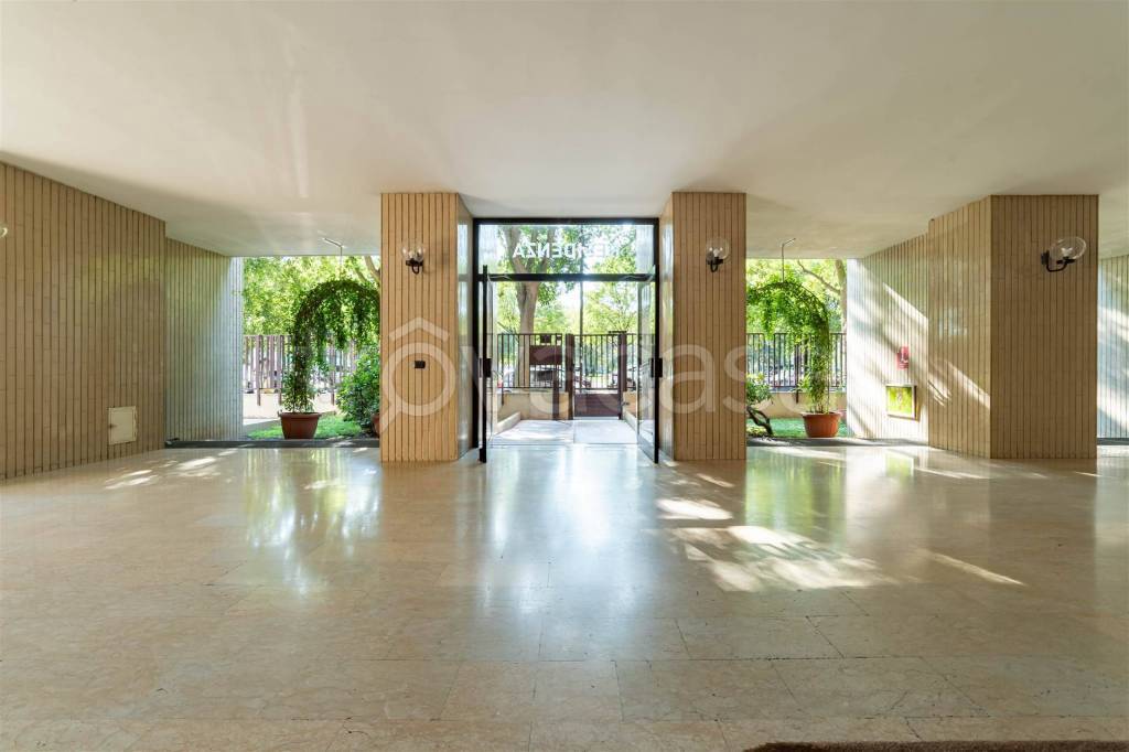 appartamento in vendita a Milano in zona Quarto Oggiaro