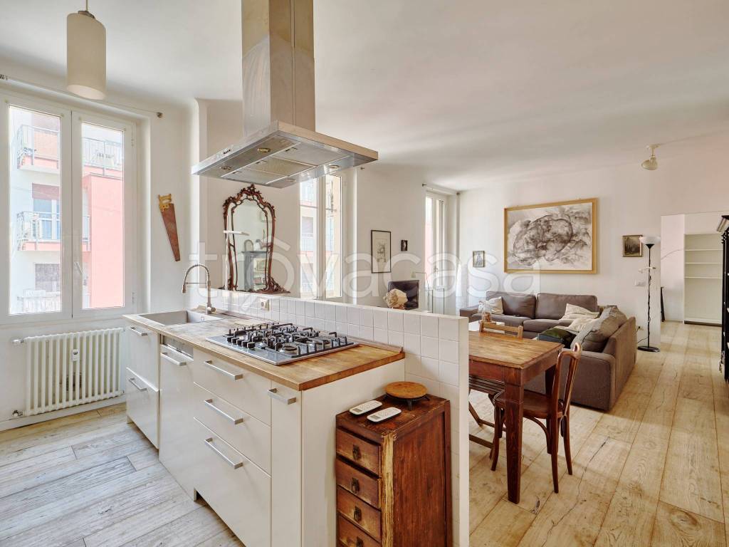 appartamento in vendita a Milano