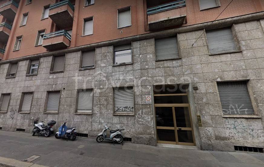locale commerciale in vendita a Milano in zona Bovisa