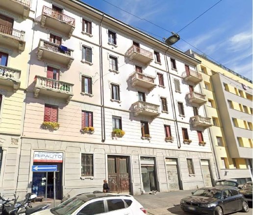 appartamento in vendita a Milano in zona Porta Genova