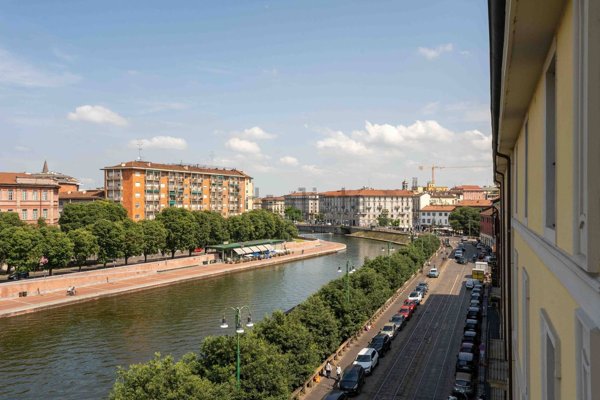 appartamento in vendita a Milano in zona Porta Genova