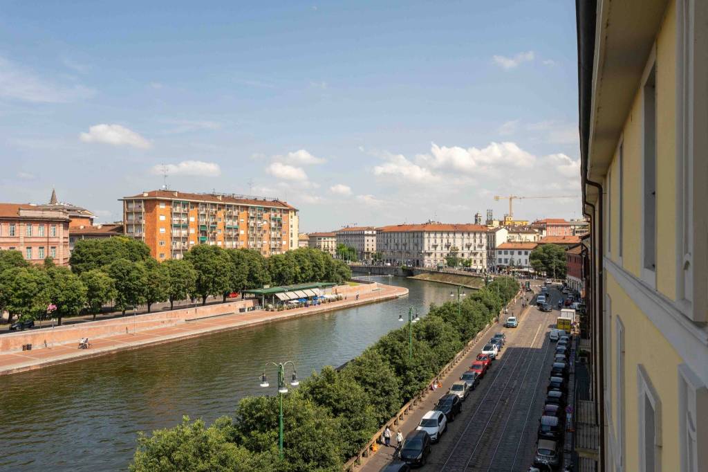 appartamento in vendita a Milano in zona Porta Genova