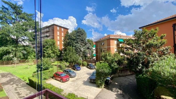 appartamento in vendita a Milano in zona Baggio