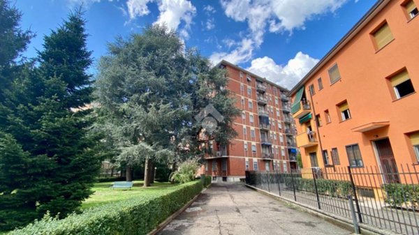appartamento in vendita a Milano in zona Baggio