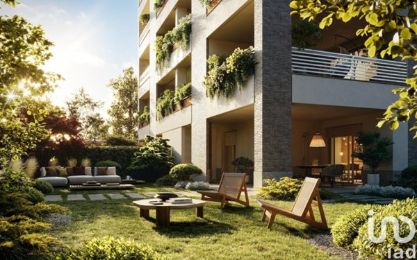 appartamento in vendita a Milano in zona Segnano