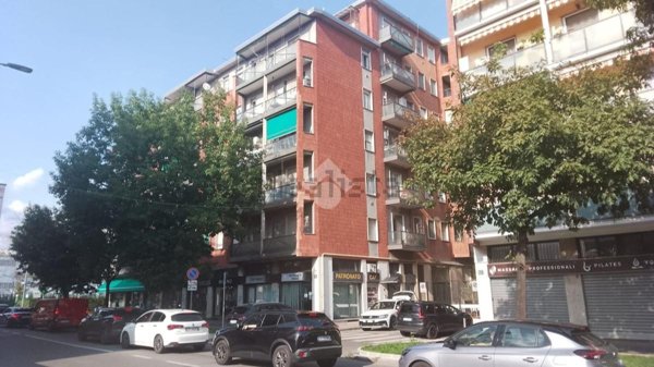 appartamento in vendita a Milano in zona Crescenzago