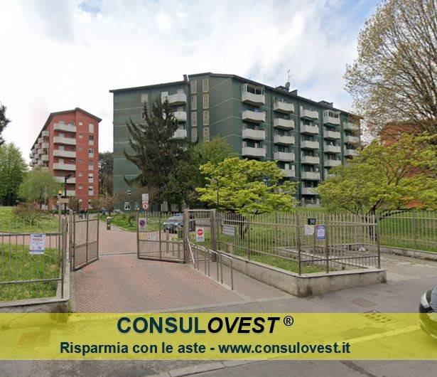 appartamento in vendita a Milano in zona Rogoredo