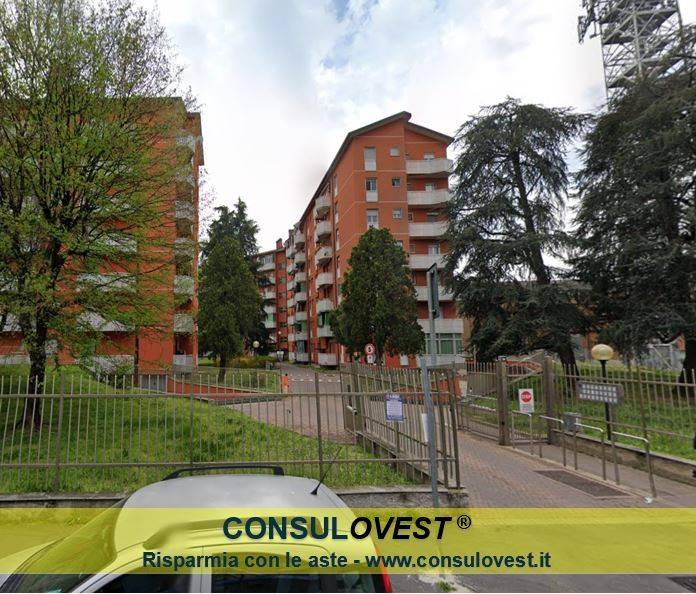 appartamento in vendita a Milano in zona Rogoredo