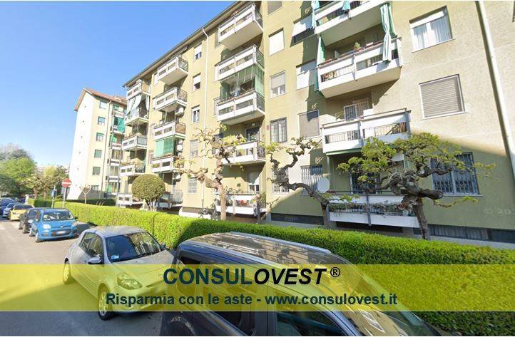 appartamento in vendita a Milano in zona Quarto Oggiaro