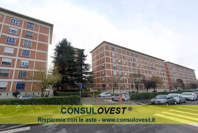 appartamento in vendita a Milano in zona Quartiere degli Olmi
