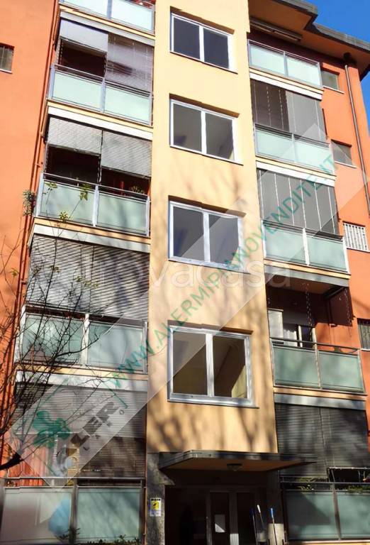 appartamento in vendita a Milano in zona Gallaratese