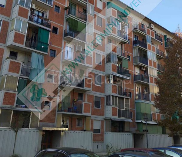 appartamento in vendita a Milano in zona Quartiere degli Olmi