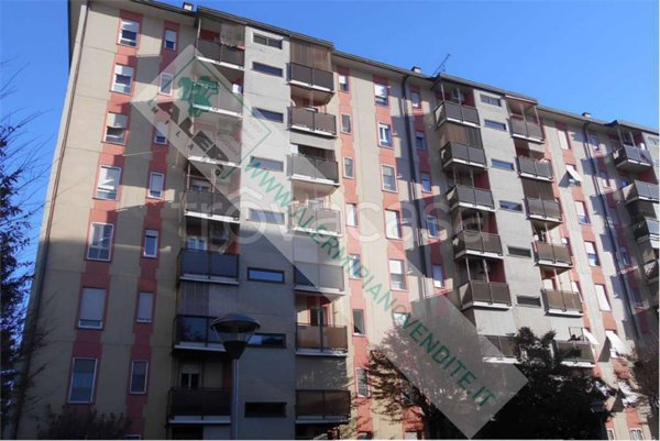 appartamento in vendita a Milano in zona Gallaratese